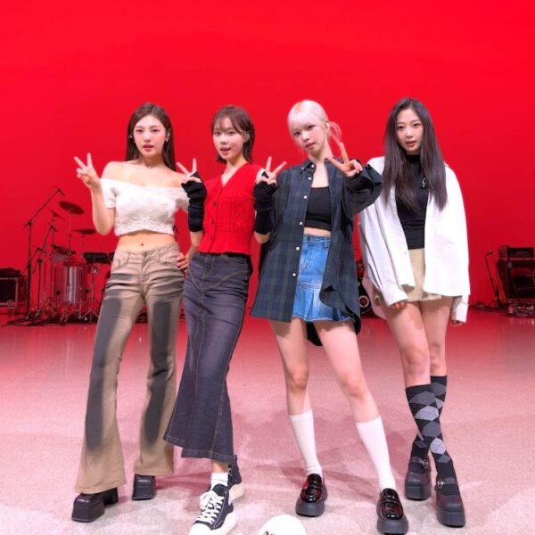 230521 it's Live Twitter Update with aespa