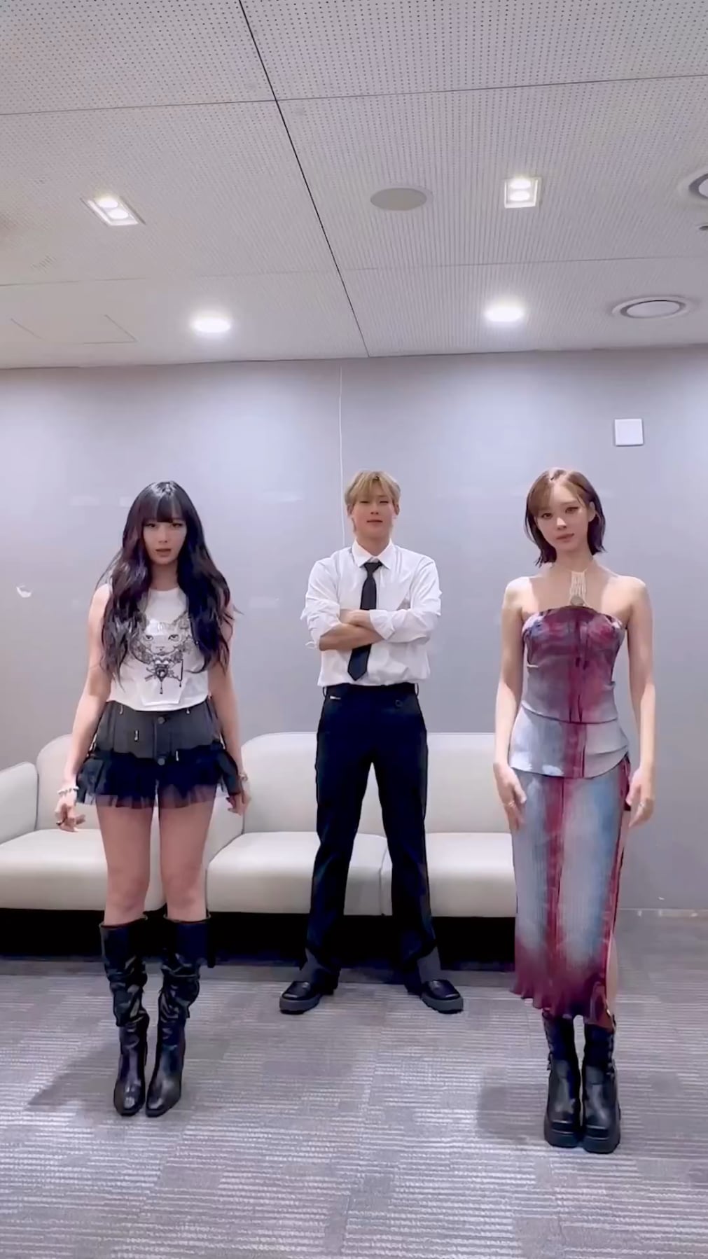 230513 aespa TikTok Update (Spicy Challenge with Monsta X Joohoney)