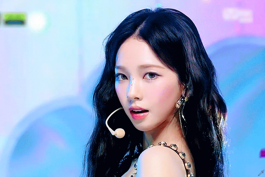 230824 Karina