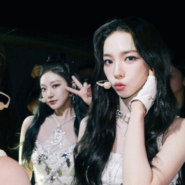 230414 aespa Twitter Update - 2023 aespa 1st Concert ‘SYNK : HYPER LINE’ 📸🤍