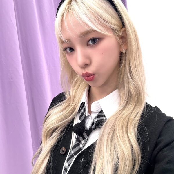 230526 1theK Twitter Update with aespa