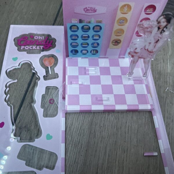 oh! candy pop room kit cannot be assembled ?