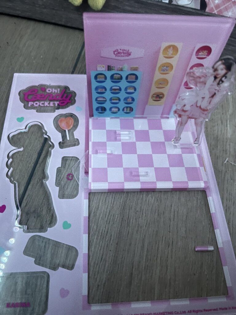 oh! candy pop room kit cannot be assembled ?
