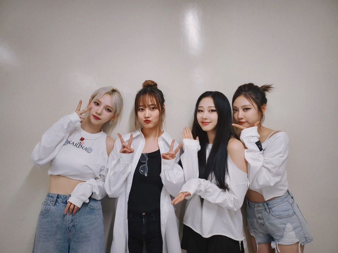 230430 iioi7_15 Instagram Update with Karina, Giselle & Ningning
