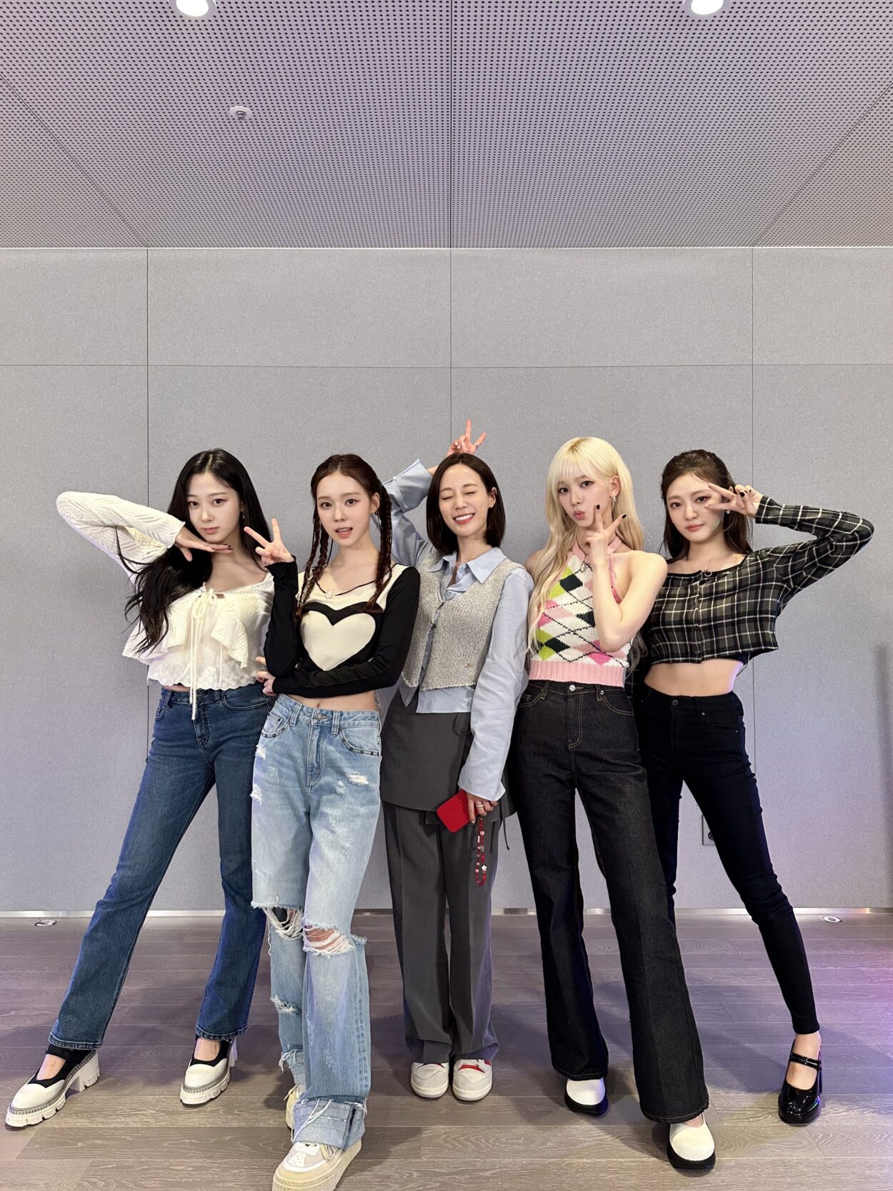 230510 aespa Twitter Update with Heo Youngji