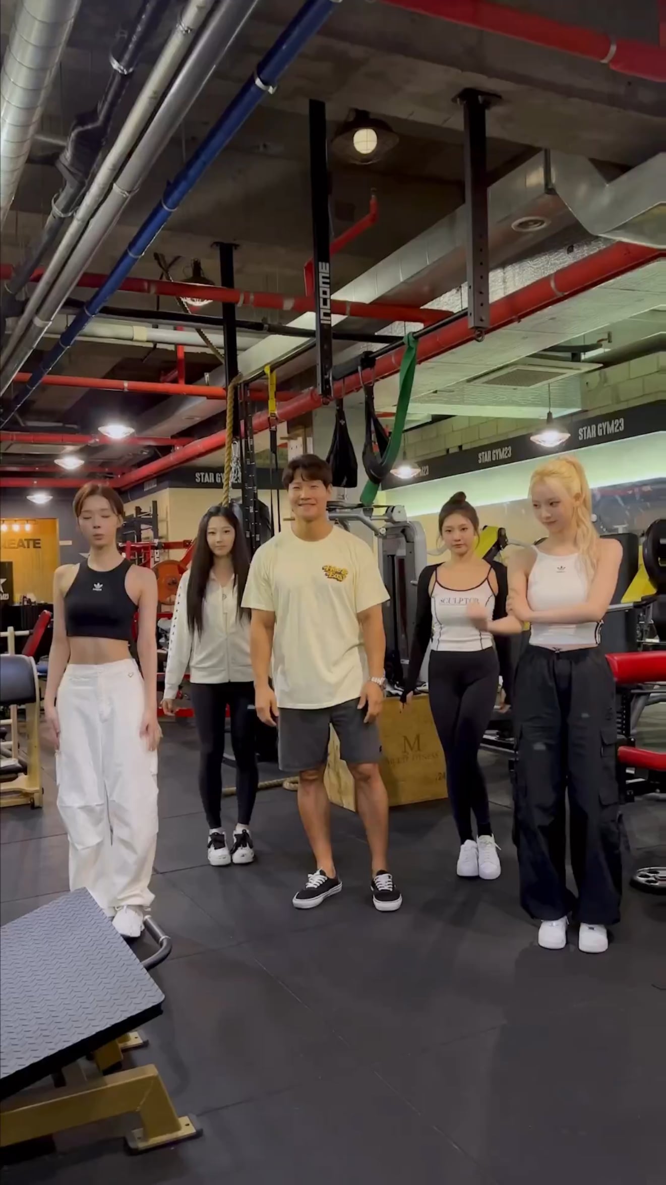 230518 aespa x Kim Jong Kook - Spicy (Dance Challenge)