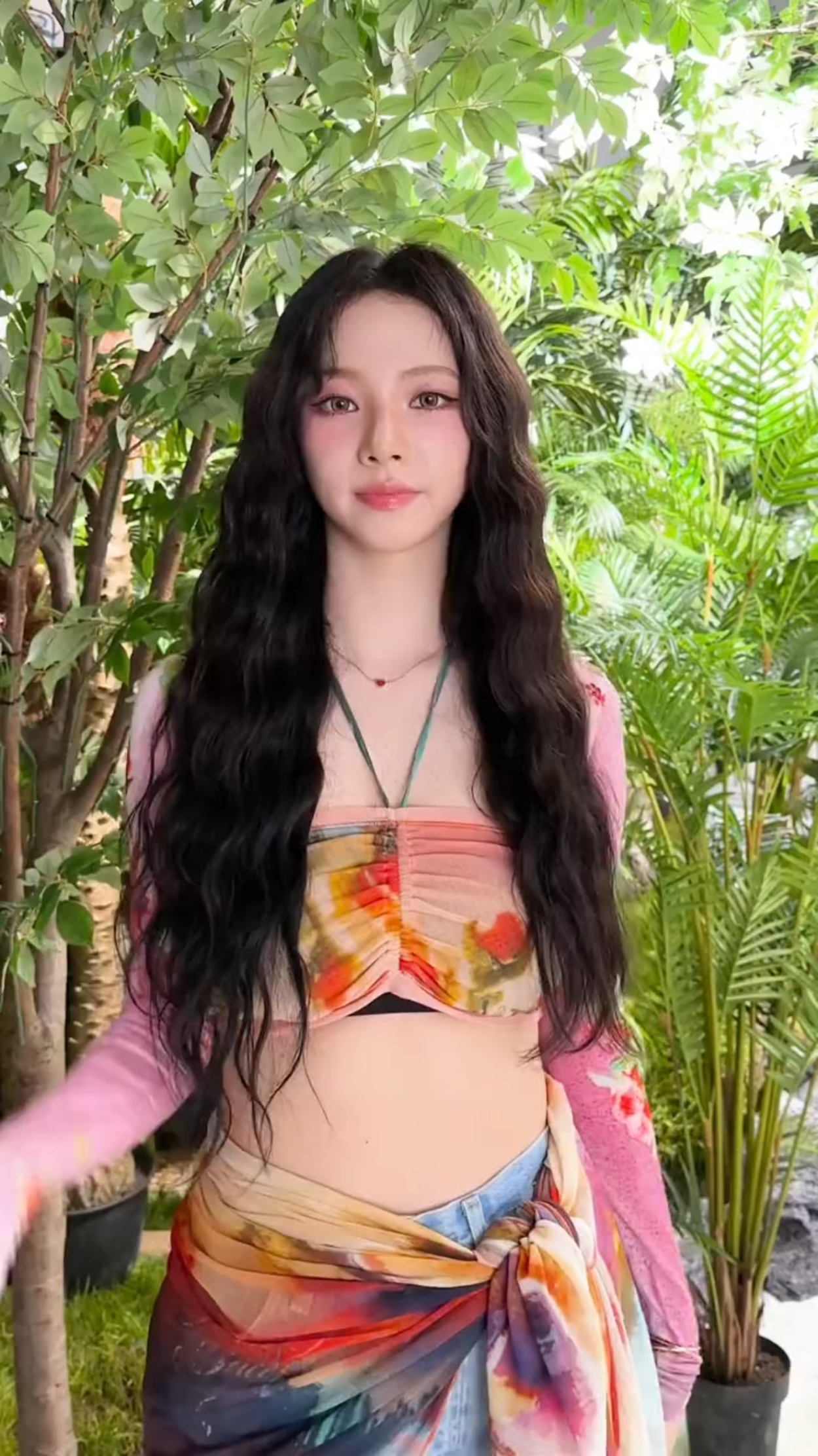 230903 aespa TikTok Update with Karina - Better things to do with my time 🐠💦💙