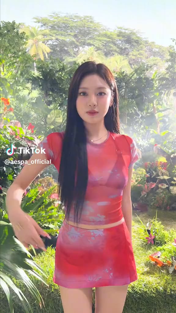 230902 aespa TikTok Update with Ningning - Better things to do with my time 🦋🐠 #BetterThingsChallenge