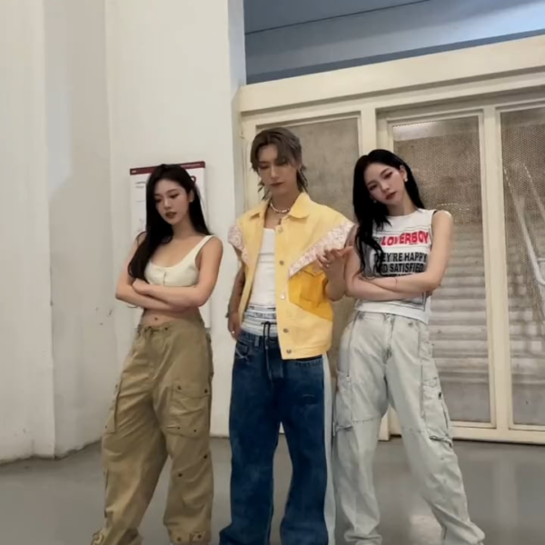 230924 NCT TikTok Update with Karina & Ningning - Baggy Jeans Challenge with NCT Ten