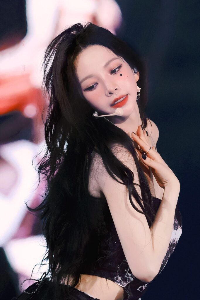 230805 Karina