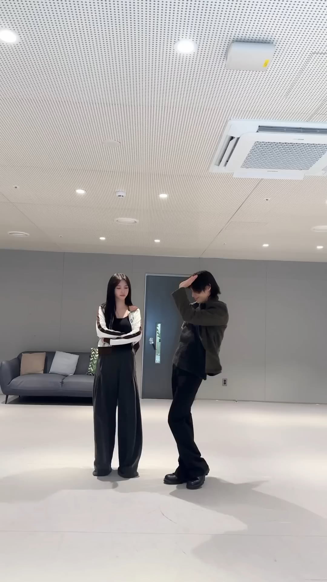 231030 SHINee TikTok Update with Karina - #Guilty_Challenge with Taemin