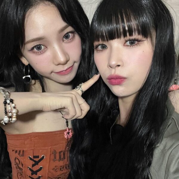 231008 aura_s.jin__v_v Instagram Update with aespa