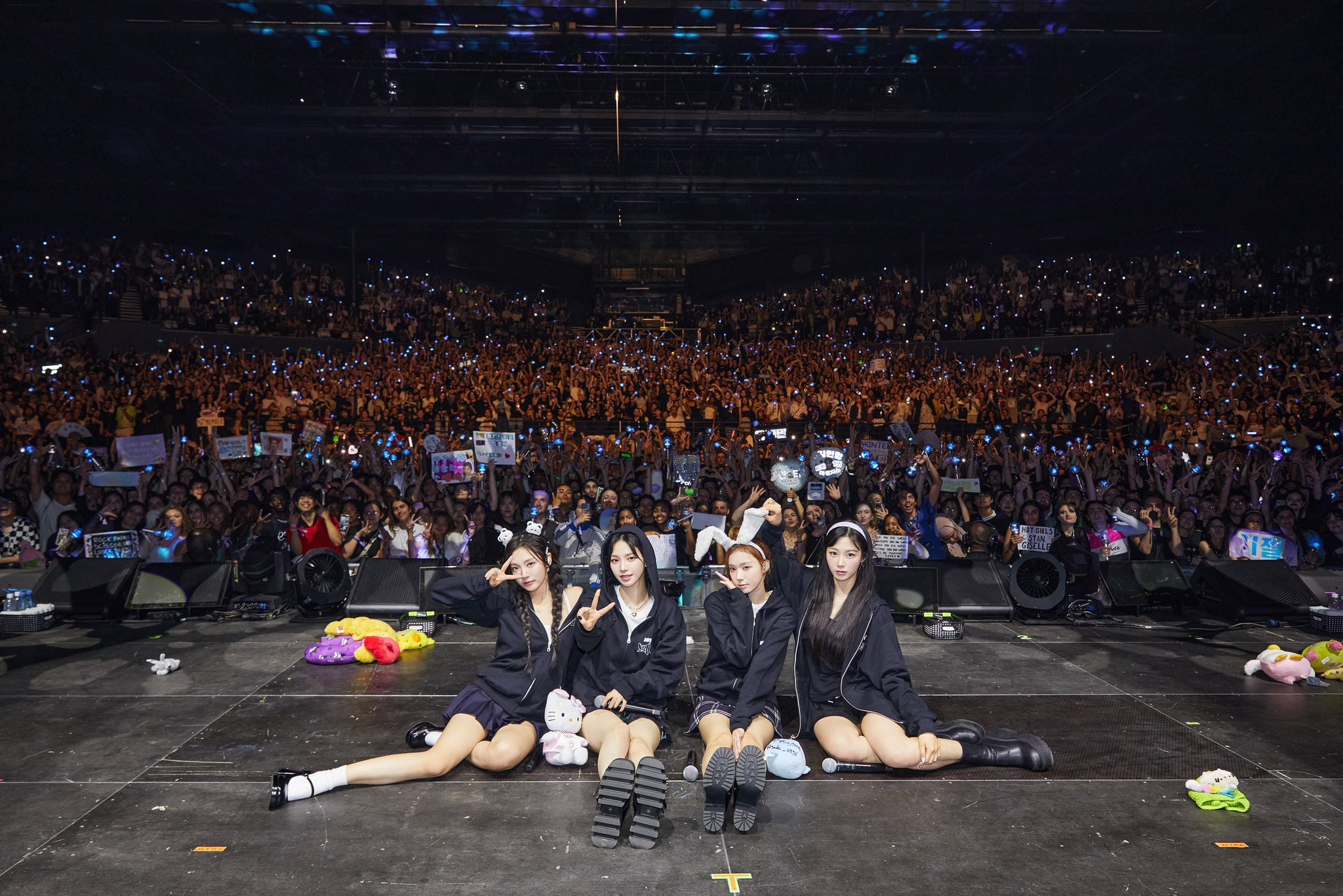 231001 aespa Twitter Update | LIVE TOUR 2023 'SYNK : HYPER LINE' in Paris