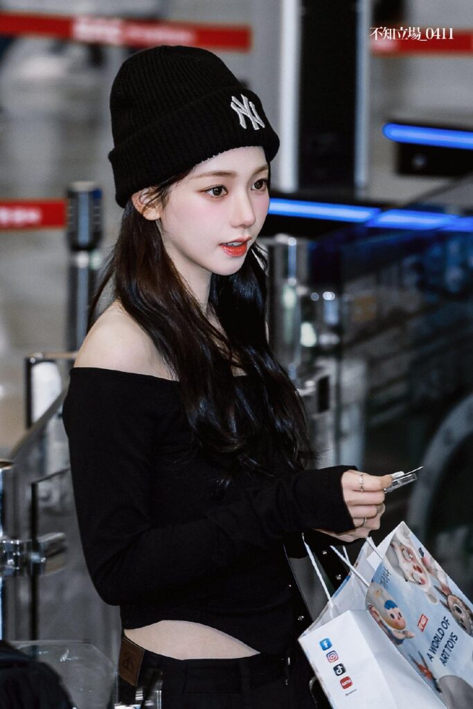 230331 Karina