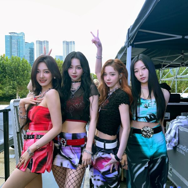 231009 aespa Twitter Update - 💫PEACHES ONE UNIVERSE FESTIVAL💫