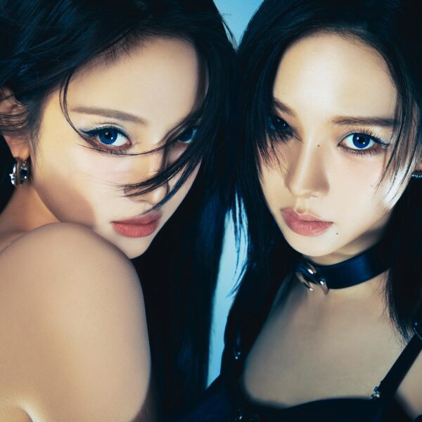 I merged Karina's and NingNing's teaser pictures into one (part 2)