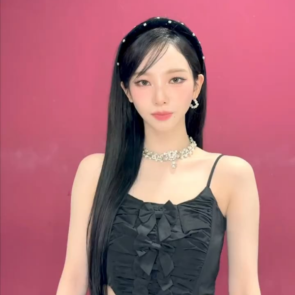 231118 aespa TikTok Update with Karina - #ImtheDrama with Weeekly Park Soeun & Jihan 💞💙