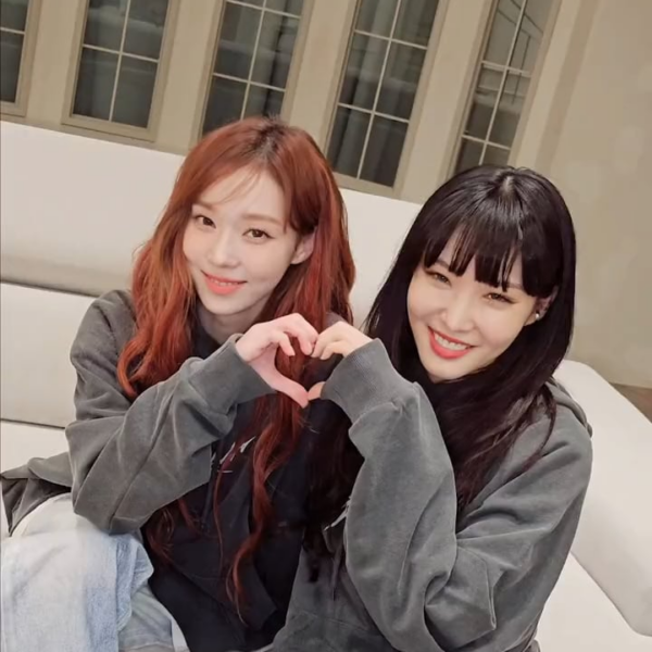 231116 aespa TikTok Update with Winter - #ImtheDrama with Chungha 💟