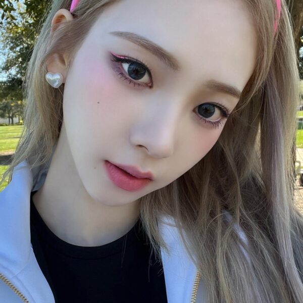230508 Karina