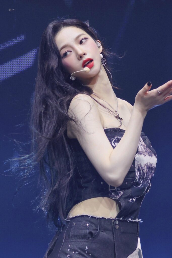 230830 Karina