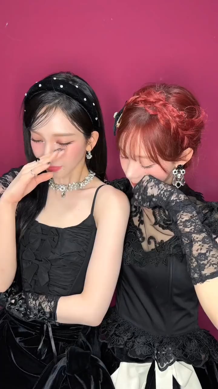231119 Red Velvet TikTok Update with Karina and Winter - Chill Kill (Dance Challenge with Red Velvet Irene and Seulgi)