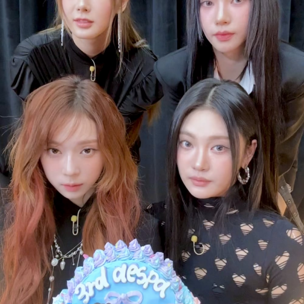 231117 aespa TikTok Update - 3𝓇𝒹 𝒶𝑒𝓈𝓅𝒶 ℬ𝒾𝓇𝓉𝒽𝒹𝒶𝓎✨ #FOR3VERwithaespa