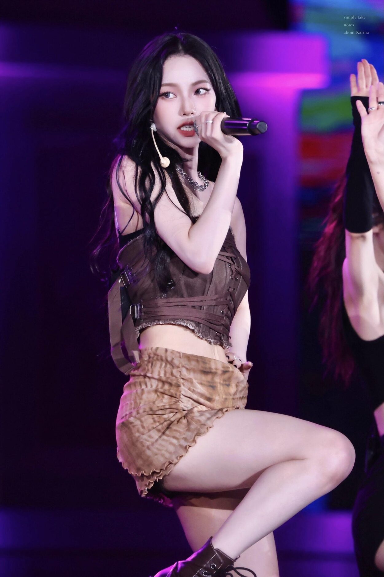 230923 Karina