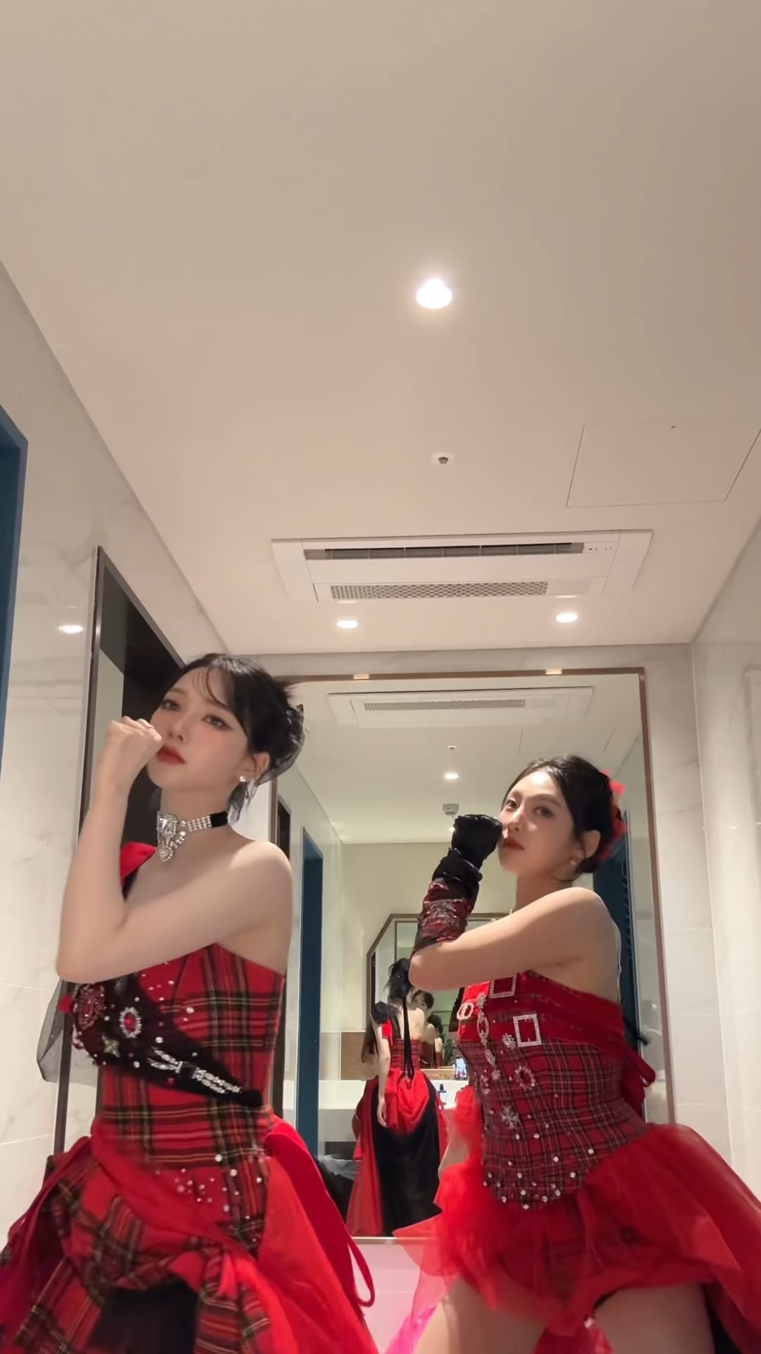 231204 aespa TikTok Update with Karina & Ningning - WASSUP #MMA 🔥
