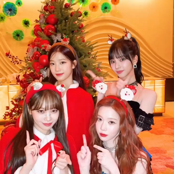 231225 LE SSERAFIM TikTok Update with Karina & Winter - 🔔💗🔔💗 (with LE SSERAFIM Kim Chaewon & Kazuha)
