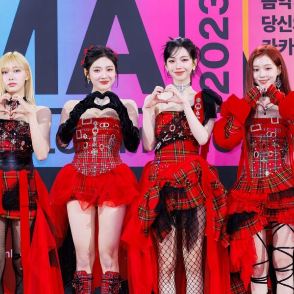 231202 Melon Twitter Update with aespa - Melon Music Awards 2023 Red Carpet