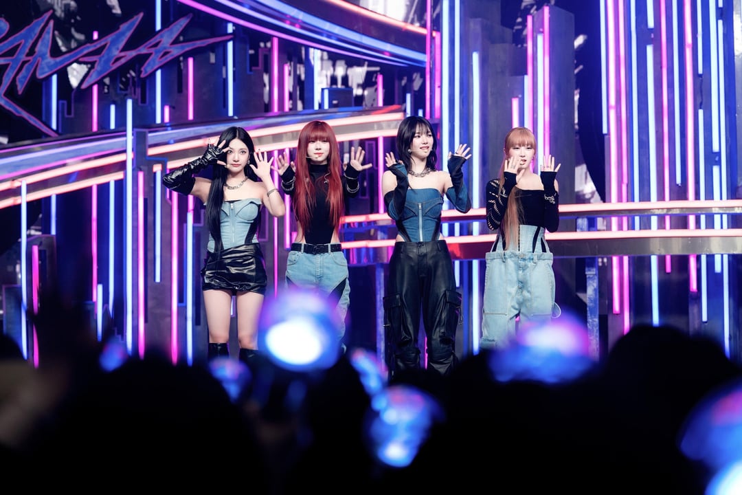 231128 aespa - Inkigayo PD Note (231112 More Drama Stage Pics)