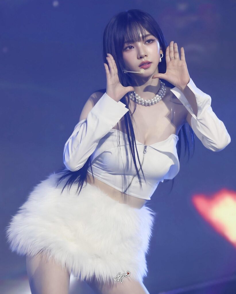 231210 Karina