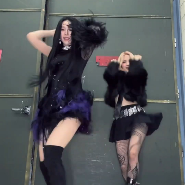 240103 aespa TikTok Update with Karina - 1, 2, 3 💃 (with ITZY Ryujin)