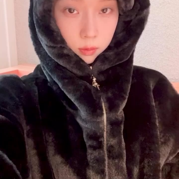 240214 aespa TikTok Update with Winter - Happy Valentine's with WINTER 🤍✨