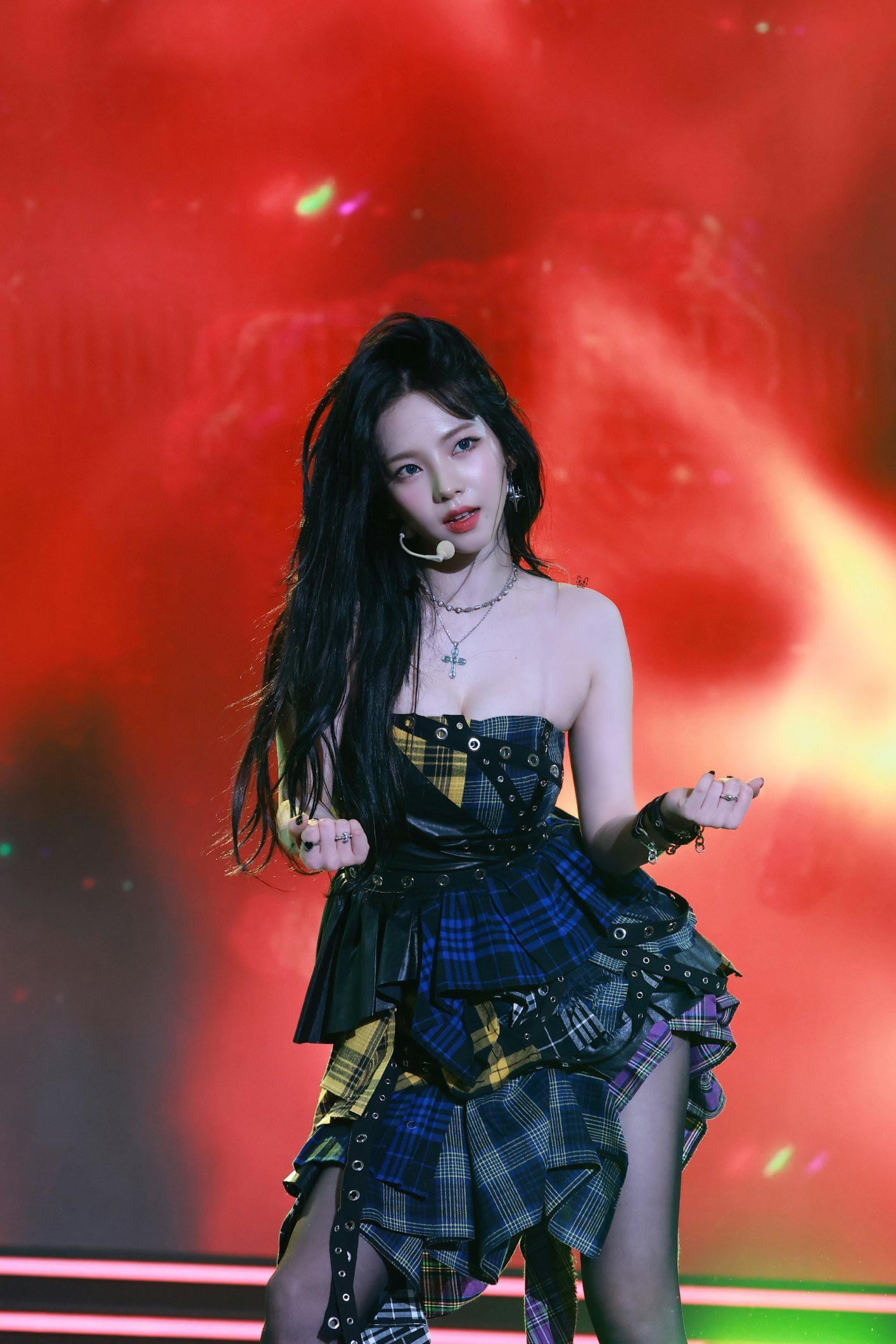 240218 Karina