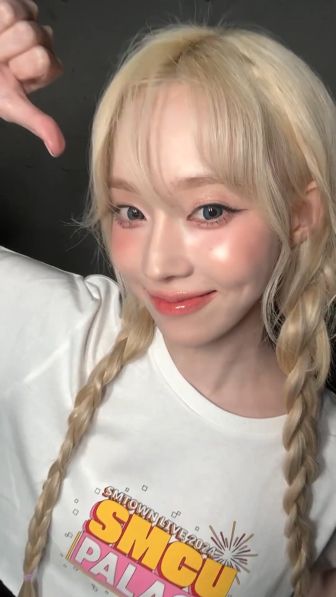 240228 aespa TikTok Update with Winter - LOOK AT ME 💘