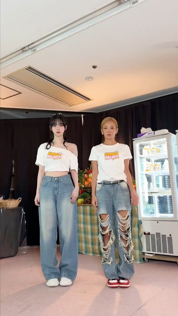 240226 aespa TikTok Update with Karina - 👆🫥👆 (with Girls' Generation Hyoyeon)