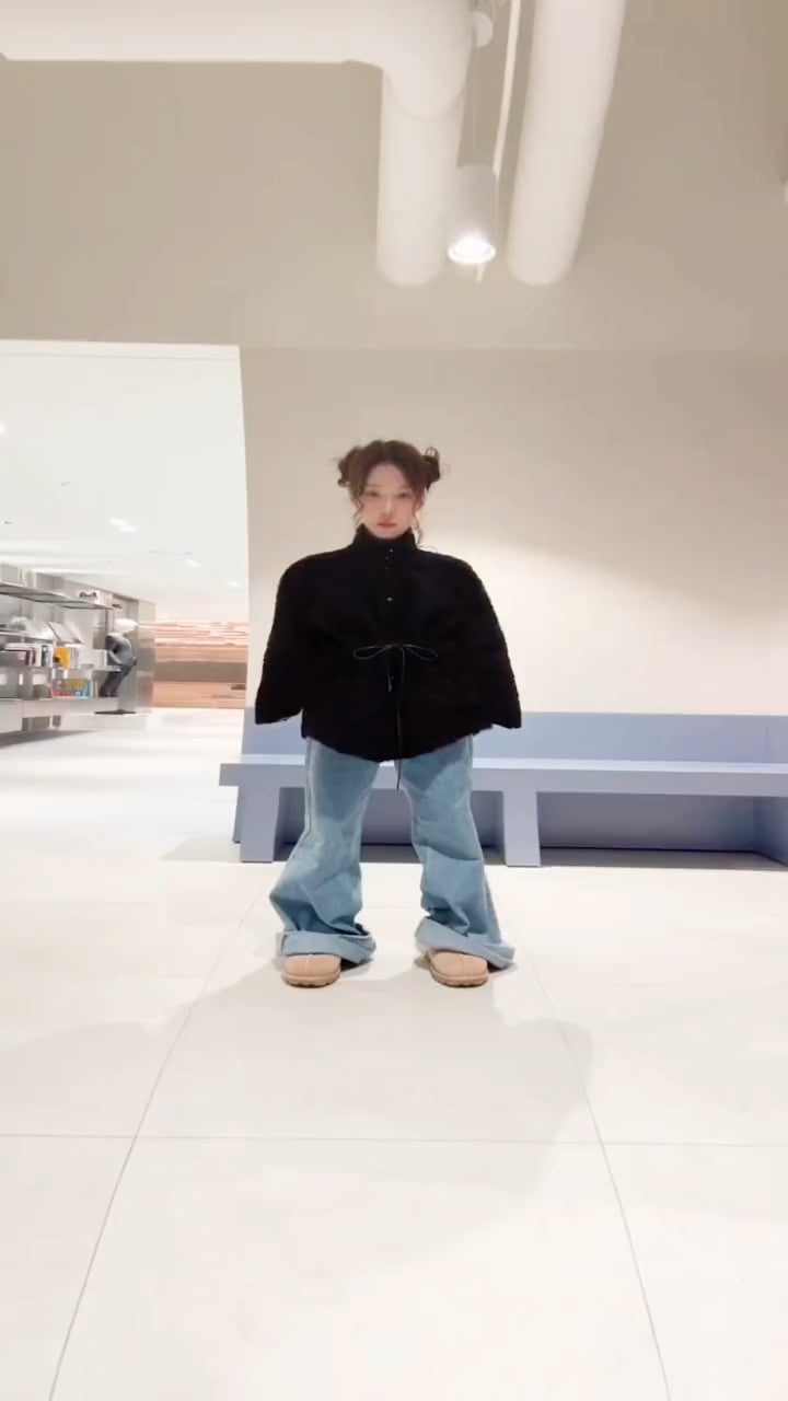 240206 aespa TikTok Update with Winter - Oompa loompa doompety doo ✴️✳️