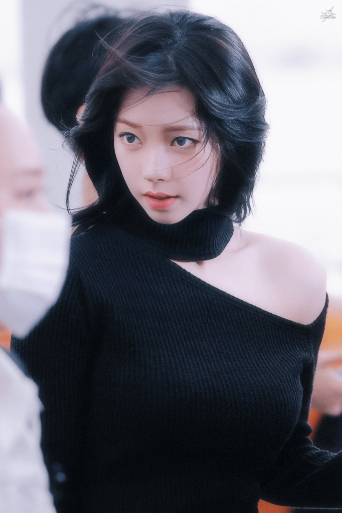 240329 Karina