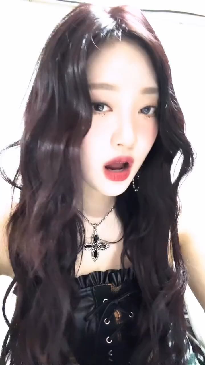 240305 aespa TikTok Update with Ningning - 🤯