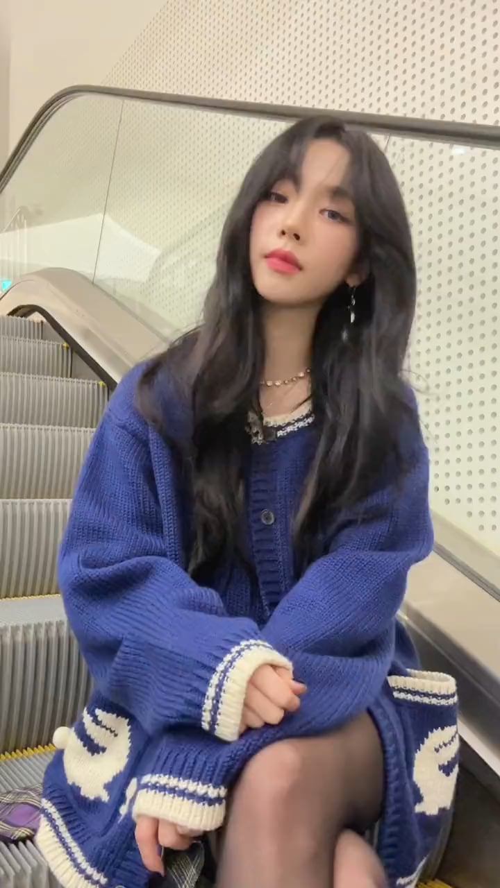 240419 aespa TikTok Update with Karina - came in came in 🏎️💨