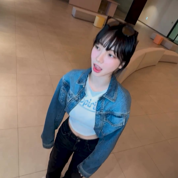 240401 aespa TikTok Update with Karina - 🌀👾🌀