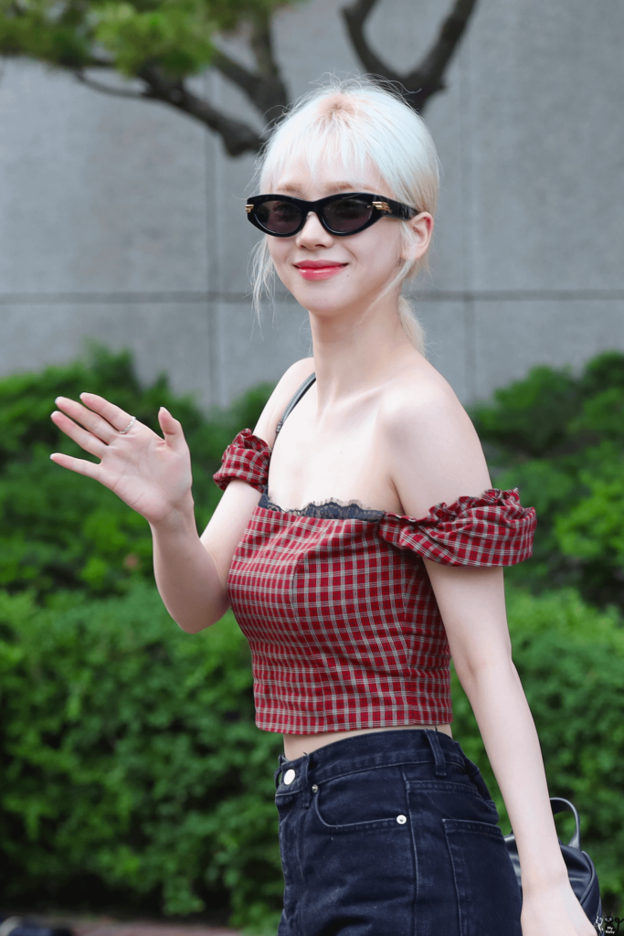 230519 Karina