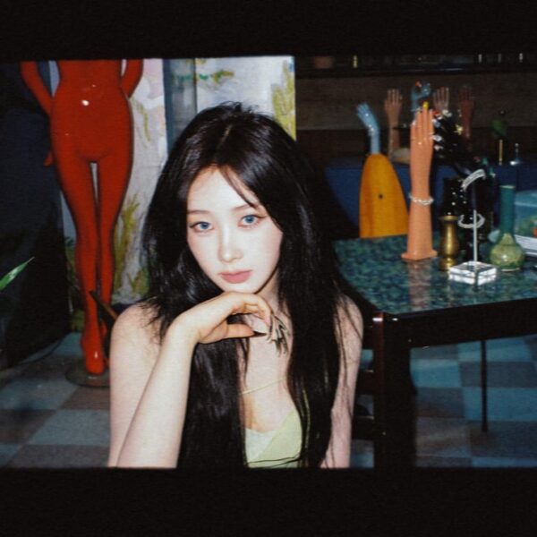 240502 aespa Twitter Update with Giselle and Karina - 🛸sǝuǝɔS ǝɥʇ puı̣ɥǝꓭ ǝpoƆ ɥɔunɐꓶ 'uoppǝƃɐɯɹⱯ' ɐdsǝɐ (🛸 aespa ‘Armageddon’ Launch Code Behind the Scenes)