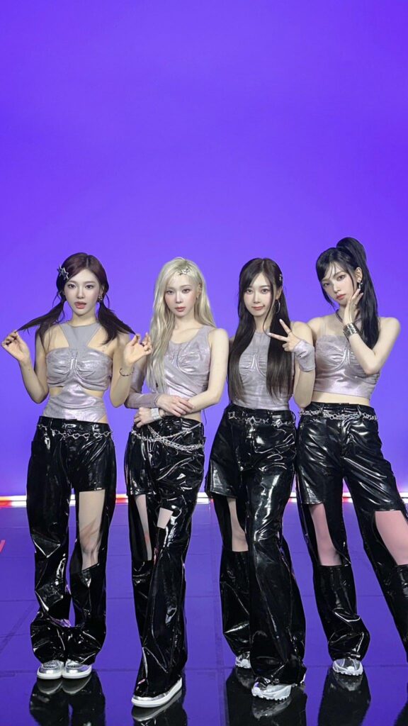 240523 aespa Twitter Update - We won first place thanks to MY! Thank you so much 🩷🩶 We'll do our best for the rest of our promotions!