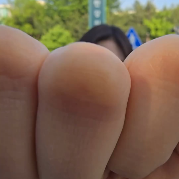 240607 Visit Seoul Twitter Update with Giselle - 🅉-🄻🄸🄽🄴. Knock x 5 ✊🏻 Explore Seoul with GISELLE in 7 seconds! Which place is your favorite?!