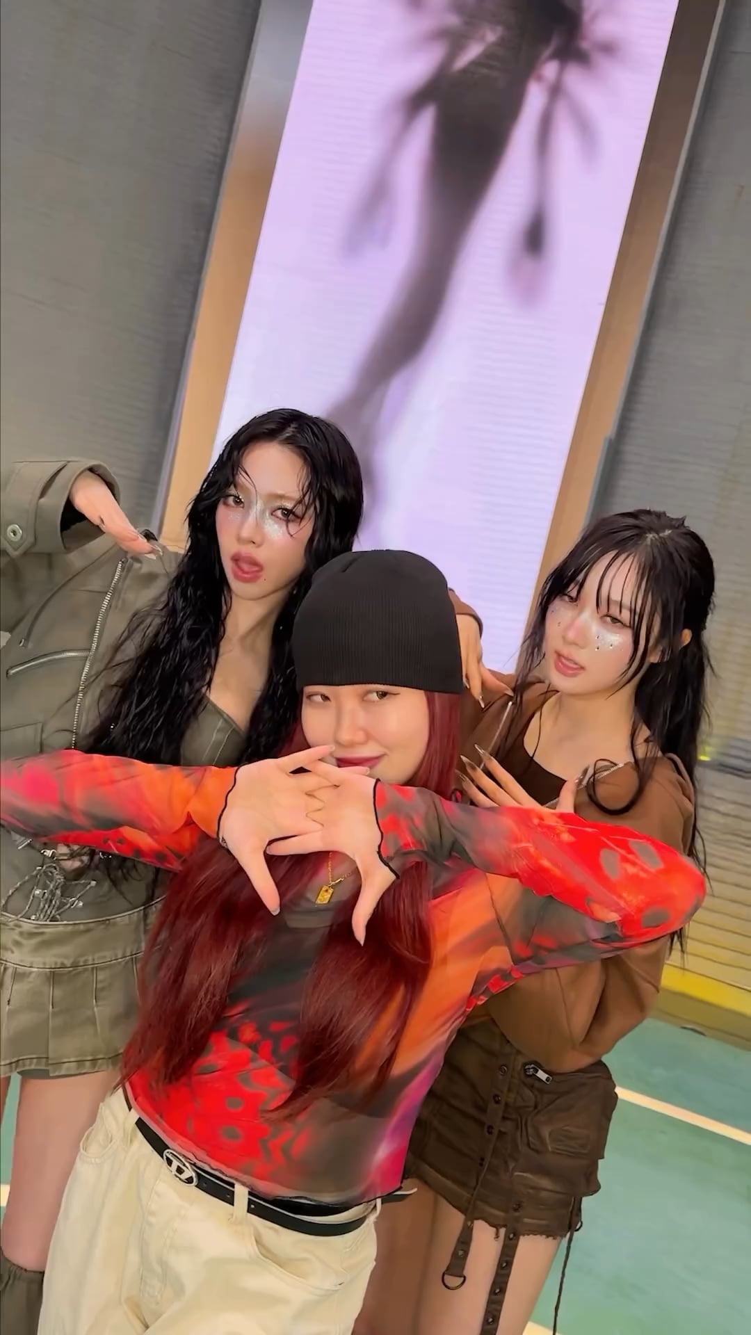 240605 Renan Instagram Reels Update with Karina & Giselle - 👽🤍MV On-site👽🤍