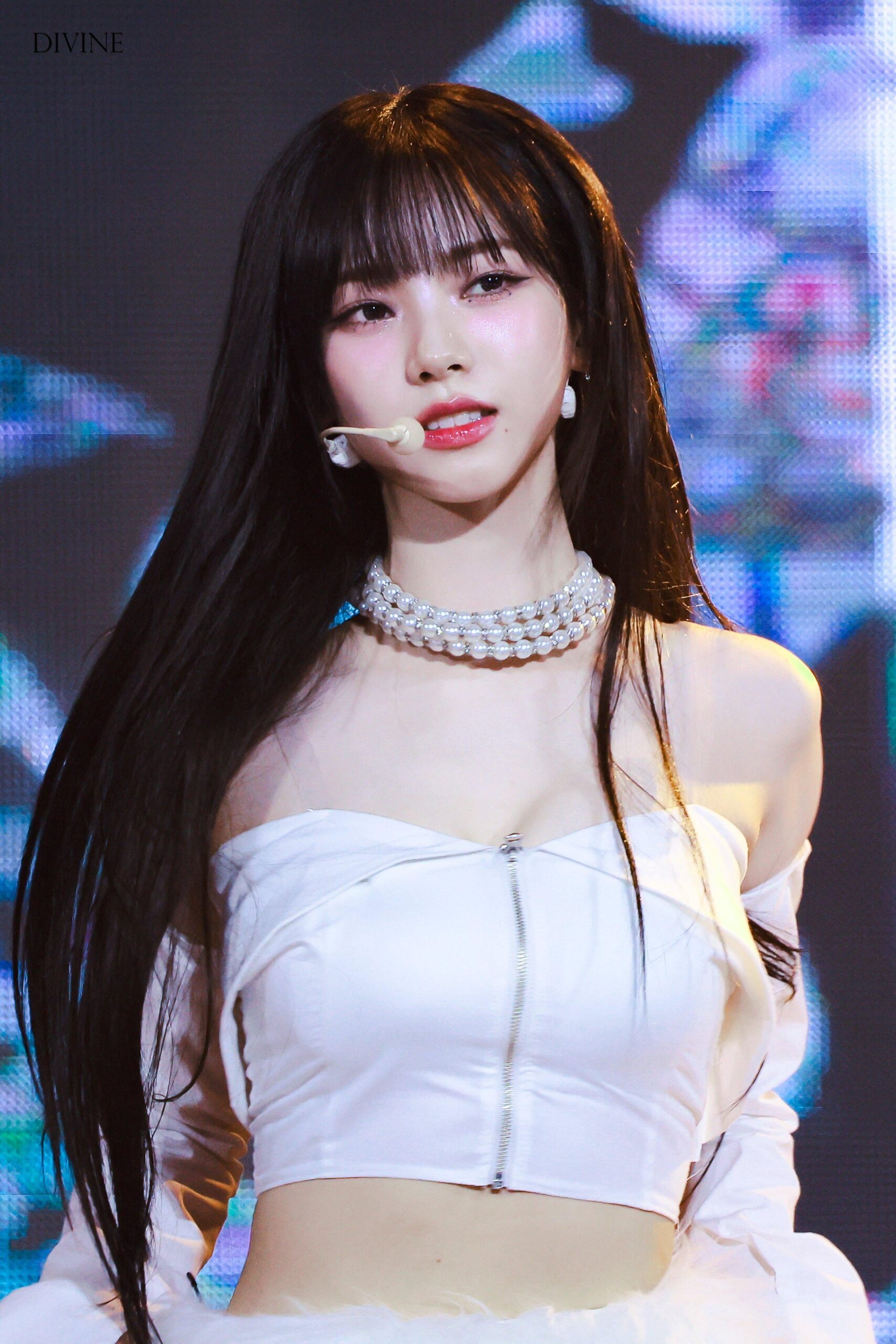 231210 Karina