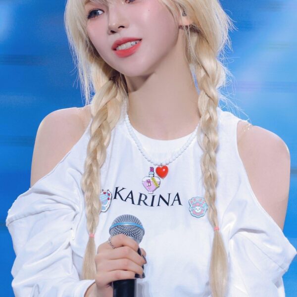 230415 Karina