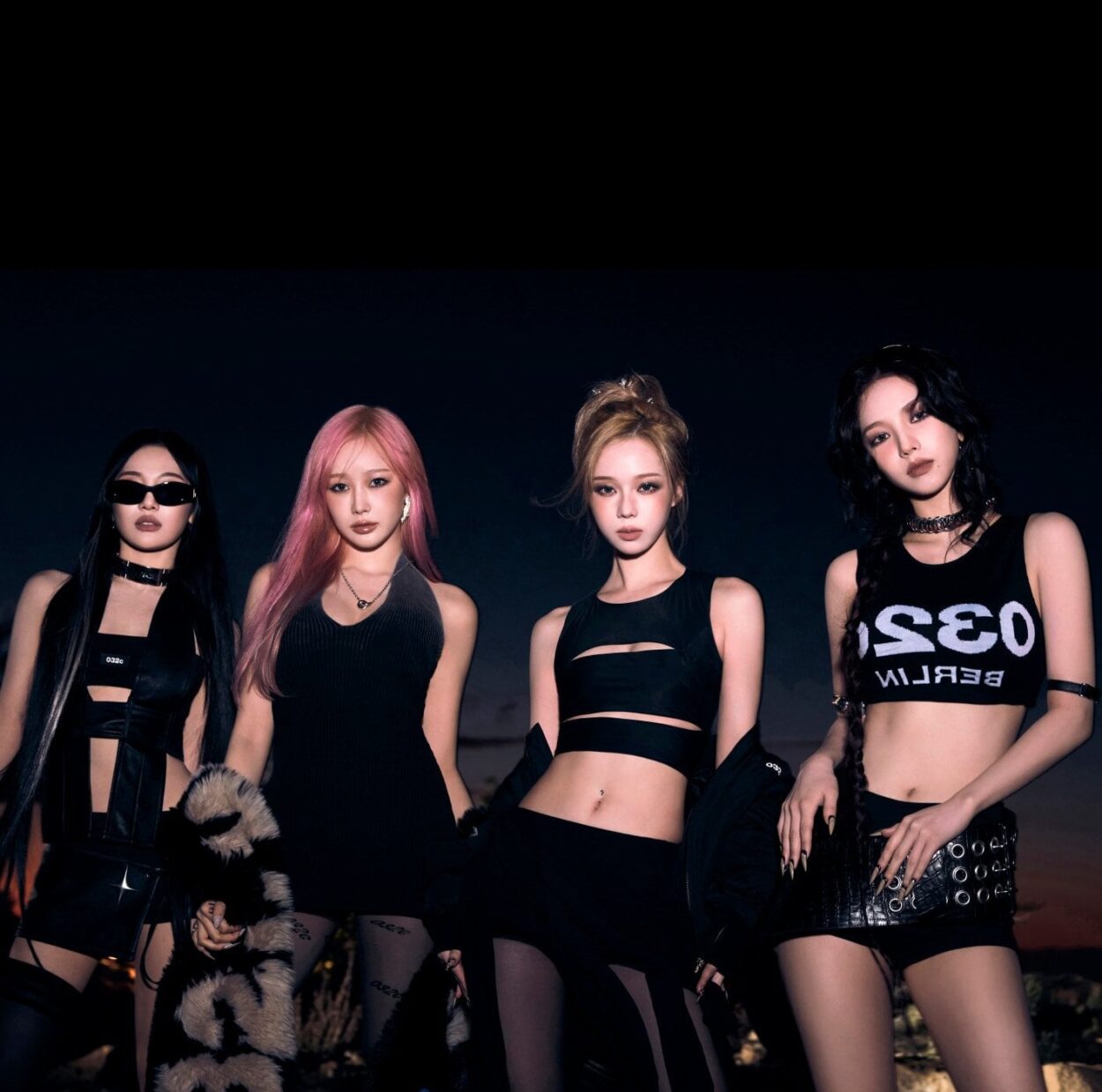 241205 Winter won't be able to attend 'GQ Night' due to symptoms of body aches